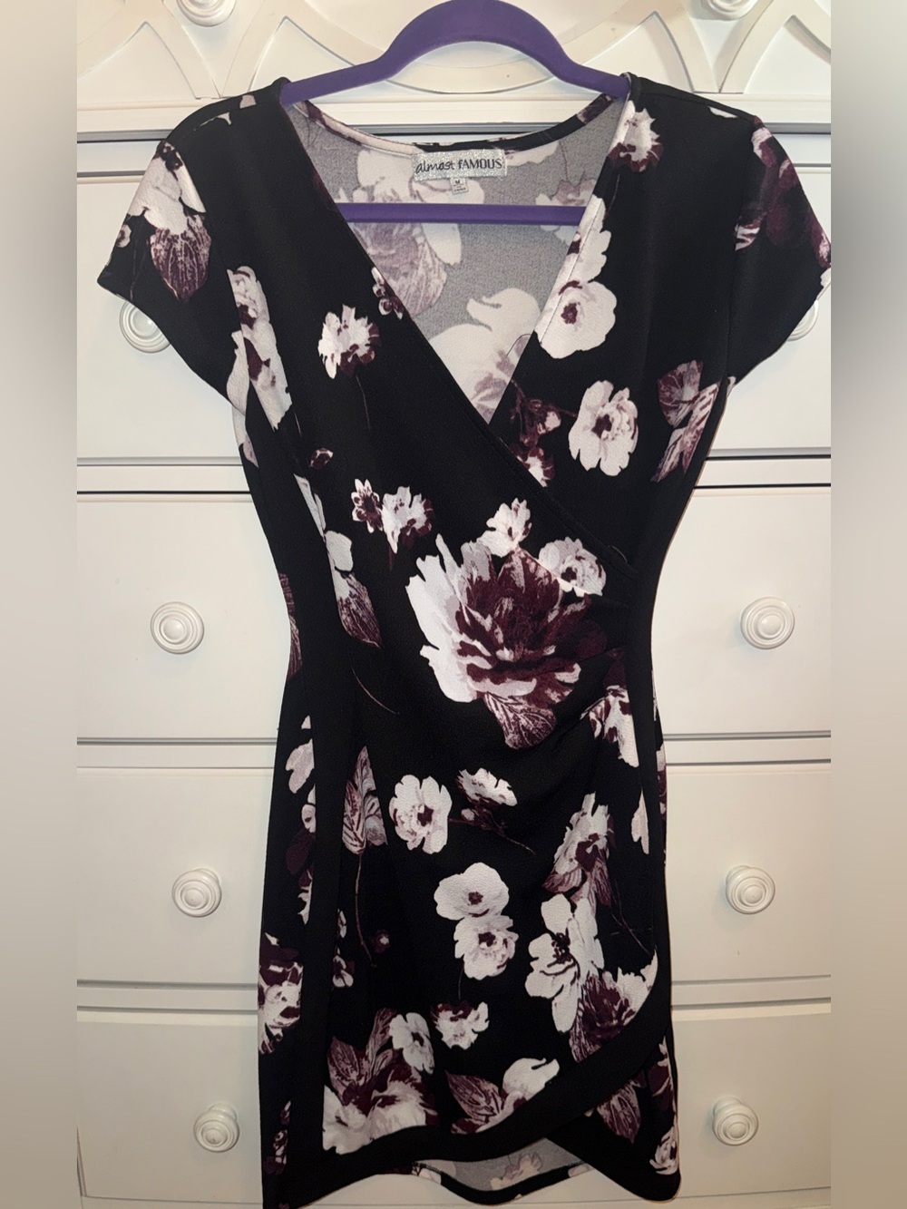 almost FAMOUS
floral dress size medium NWOT